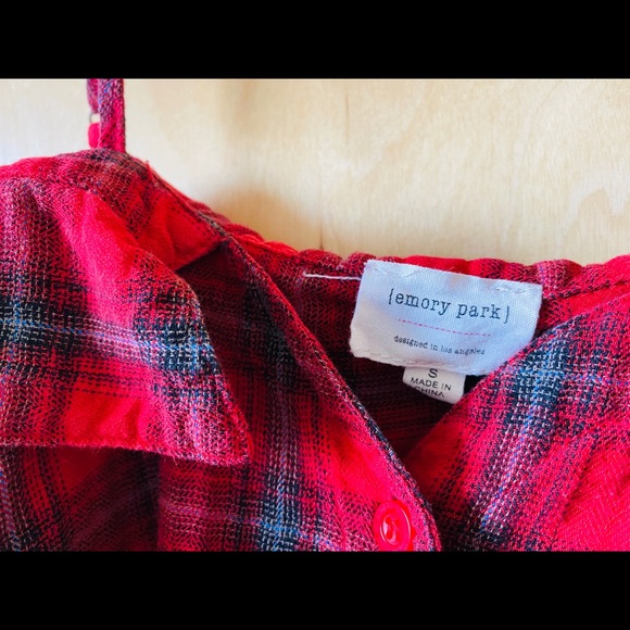 Urban Outfitters Cold Shoulder Fashion Red Flannel - Picture 6 of 6